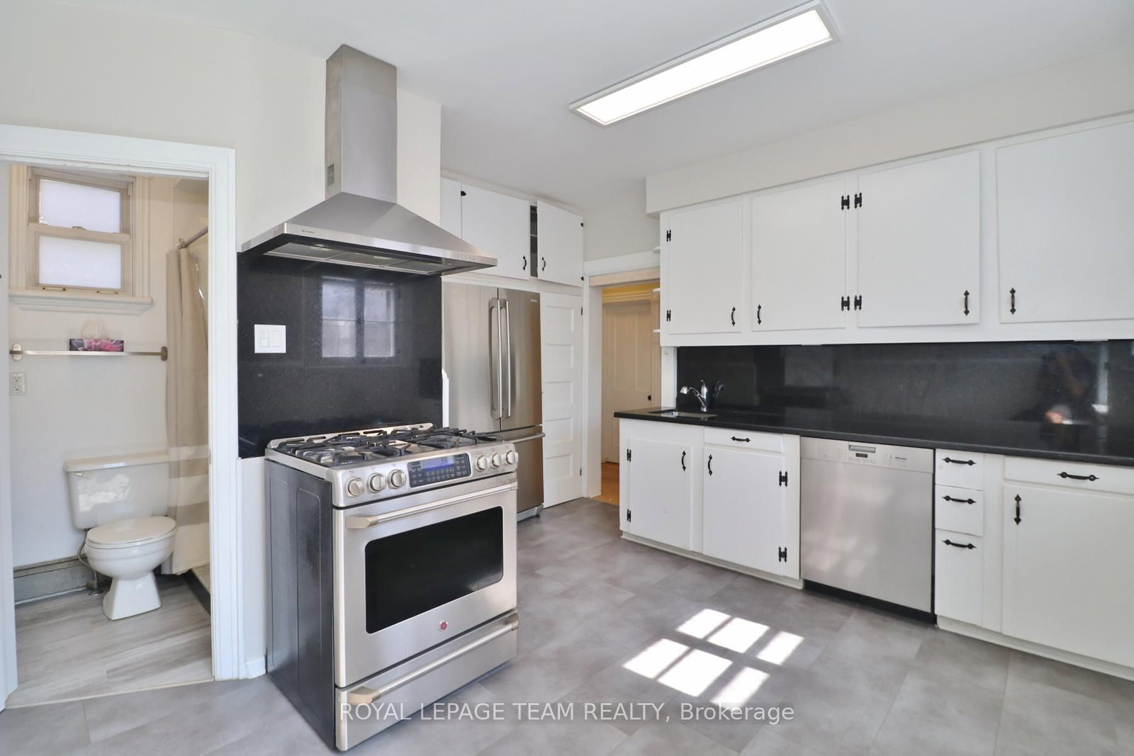 438 Parkdale Avenue - Photo 21
