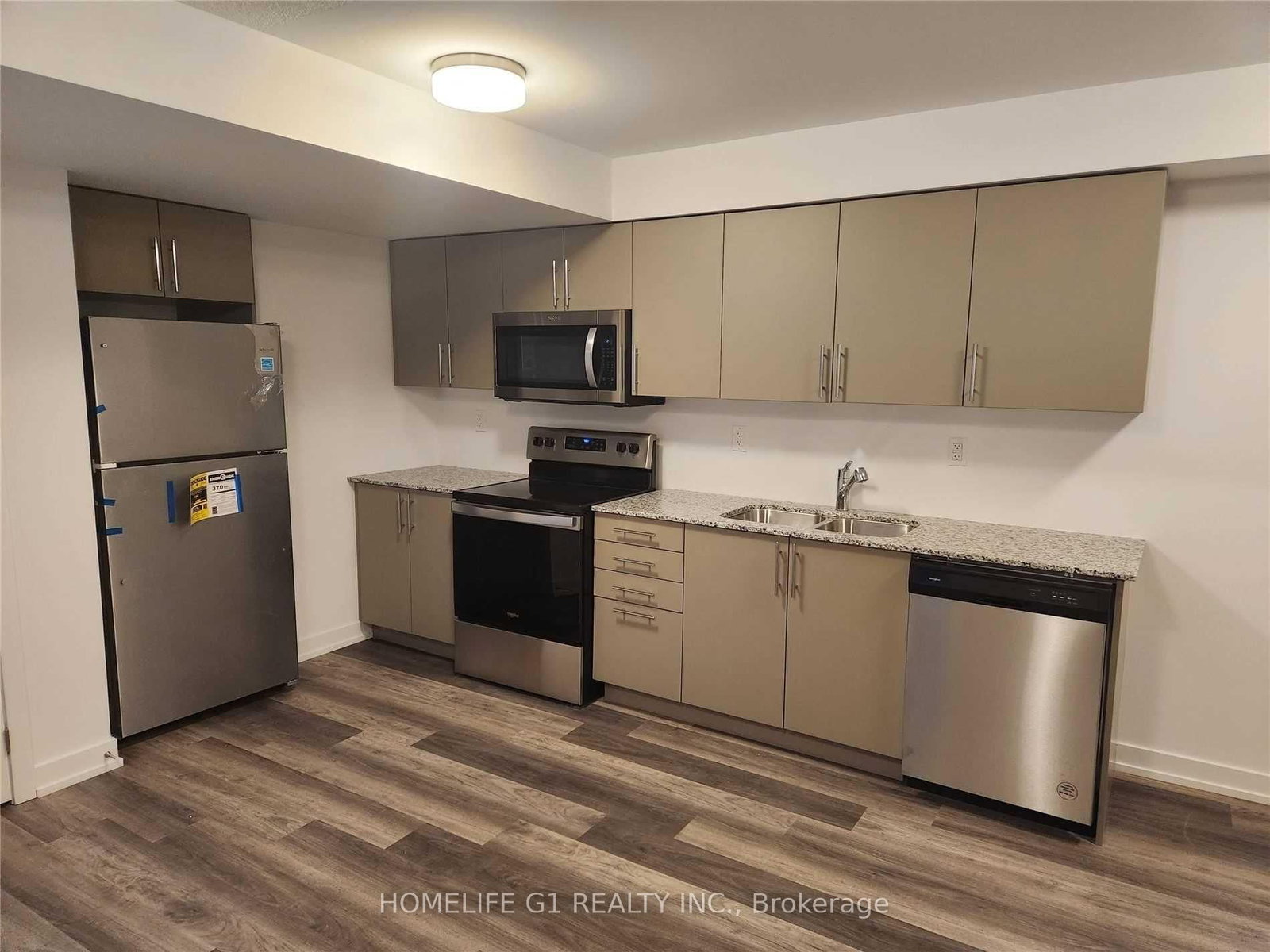 205 West Oak Trail, Unit 29 - Photo 3