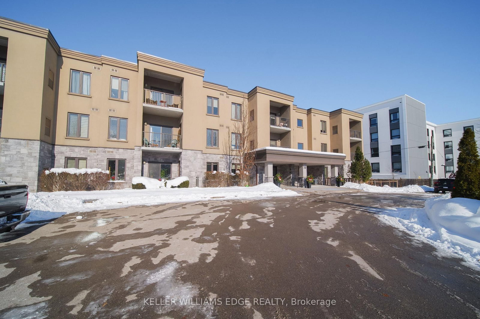 16 Sullivan Avenue, Unit 105 - Photo 4
