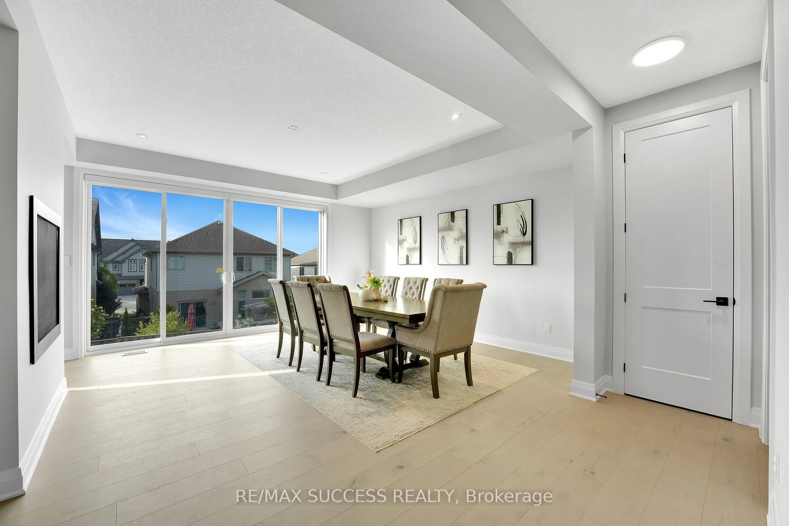 554 Bridgemill Crescent E - Photo 14