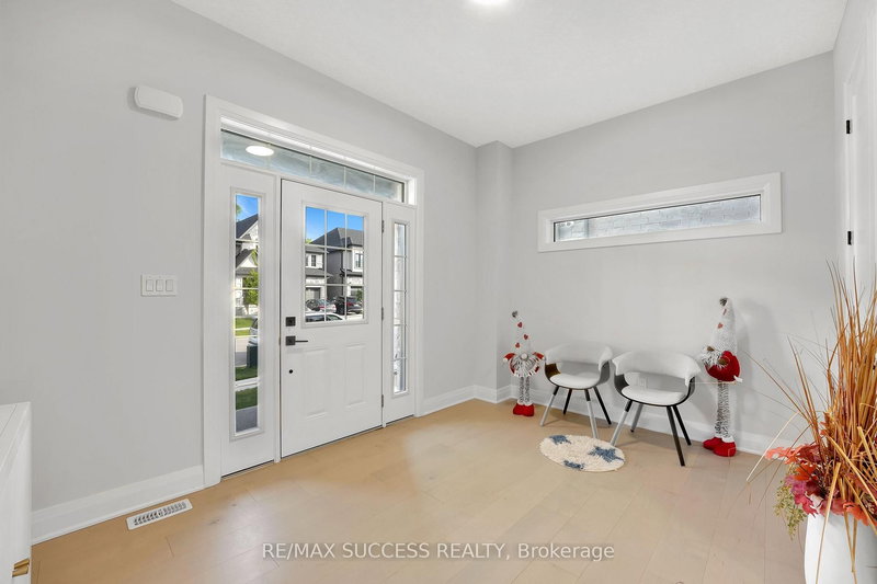 554 Bridgemill Cres E, Kitchener, N2A 0K3 | Image 3