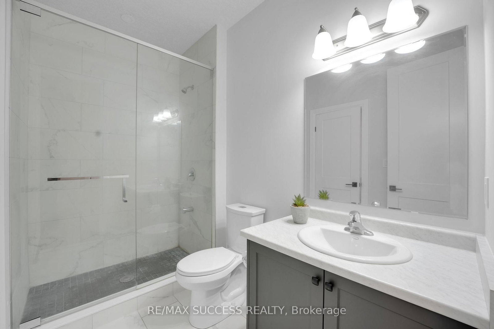 554 Bridgemill Crescent E - Photo 33