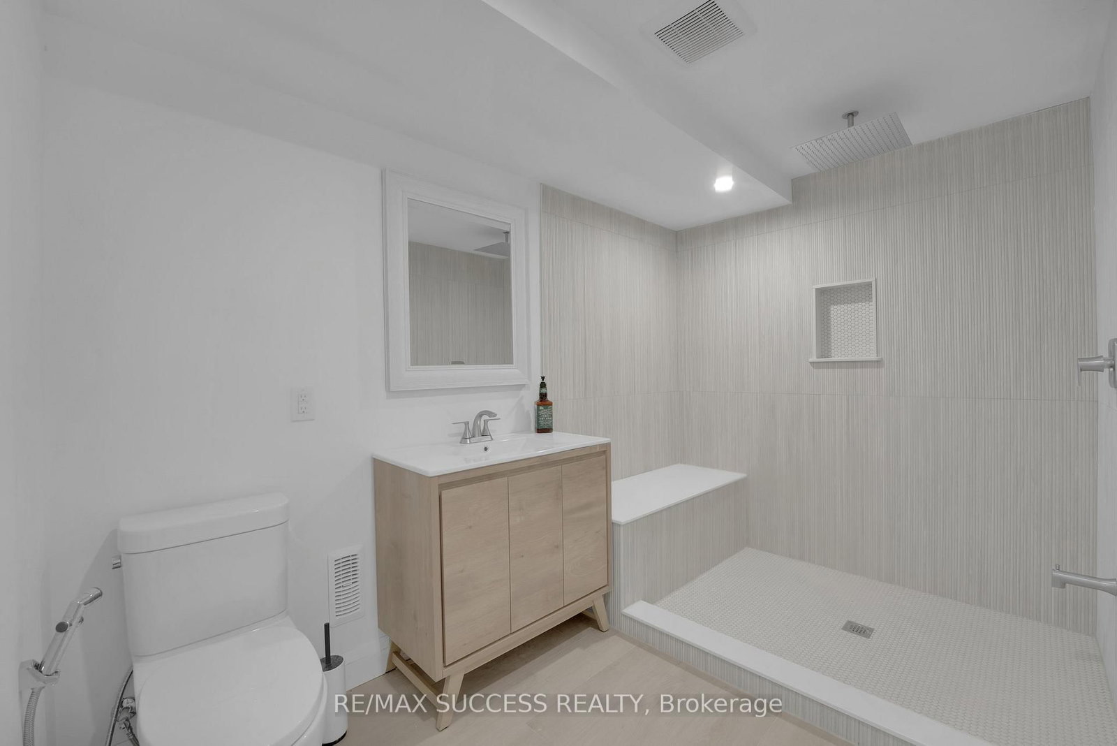 554 Bridgemill Crescent E - Photo 44