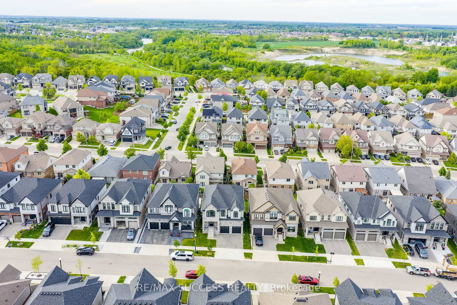 554 Bridgemill Crescent E - Photo 46