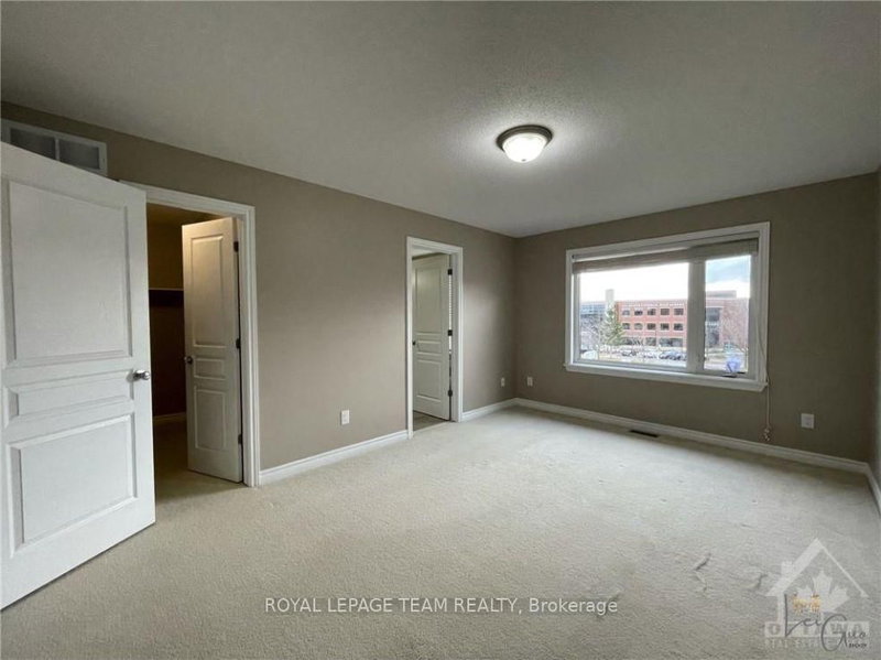 541 Remnor Ave, Ottawa, K2T 0A5 | Image 3