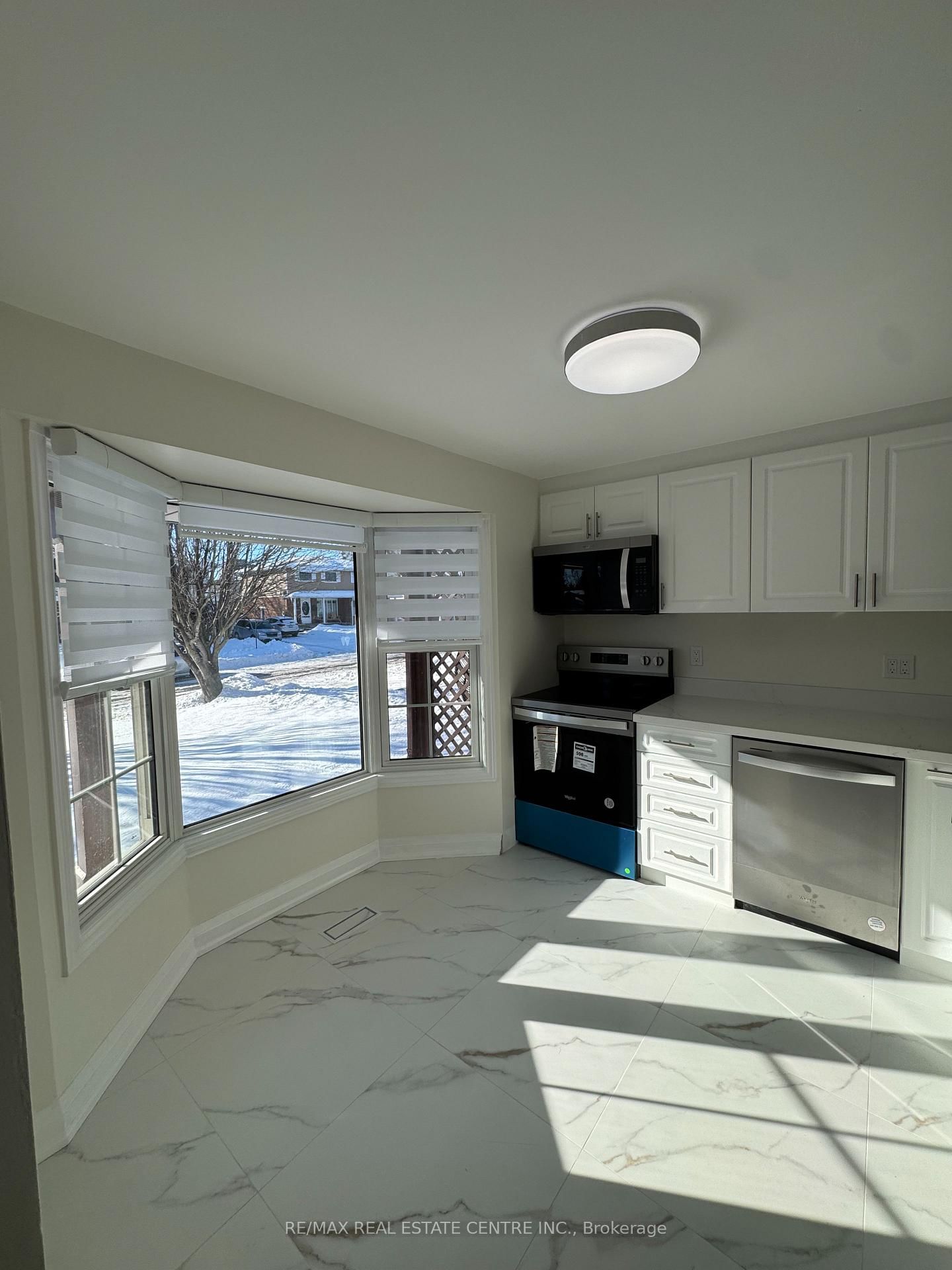 109 Connelly Drive - Photo 3