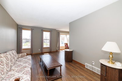 7821 Windfield Street • Niagara Falls, ON photo 5