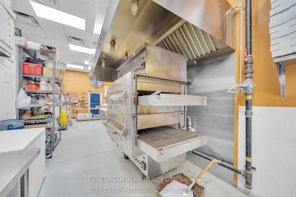 870 QUEENSTON Boulevard, Unit C - Photo 14