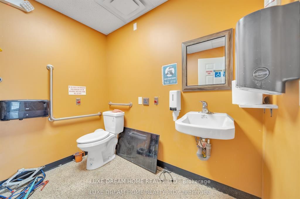 870 QUEENSTON Boulevard, Unit C - Photo 18