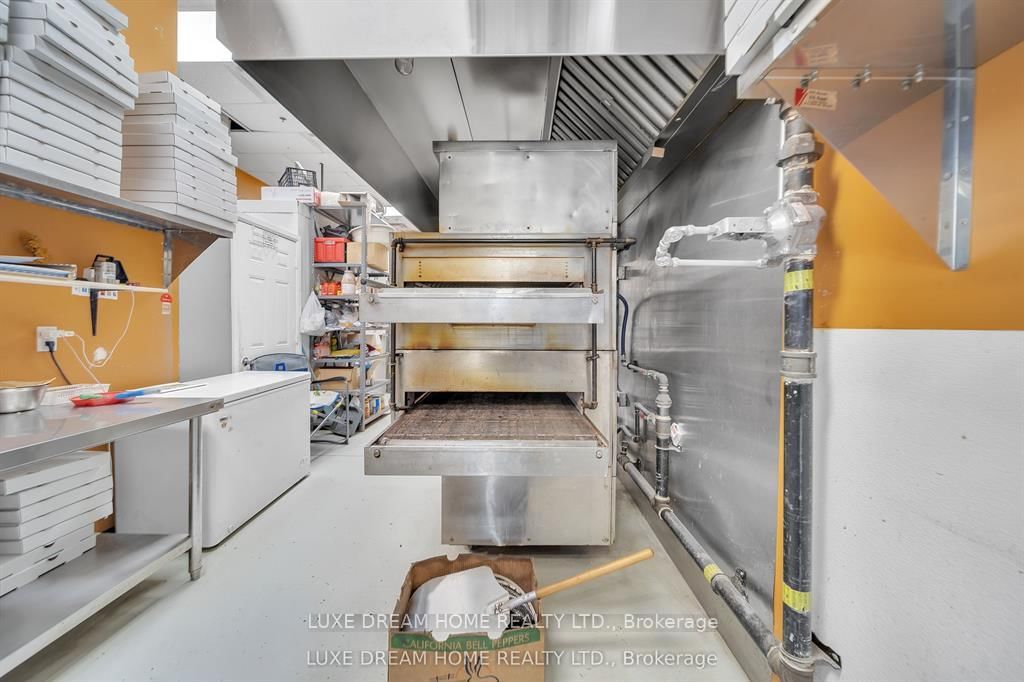 870 QUEENSTON Boulevard, Unit C - Photo 22