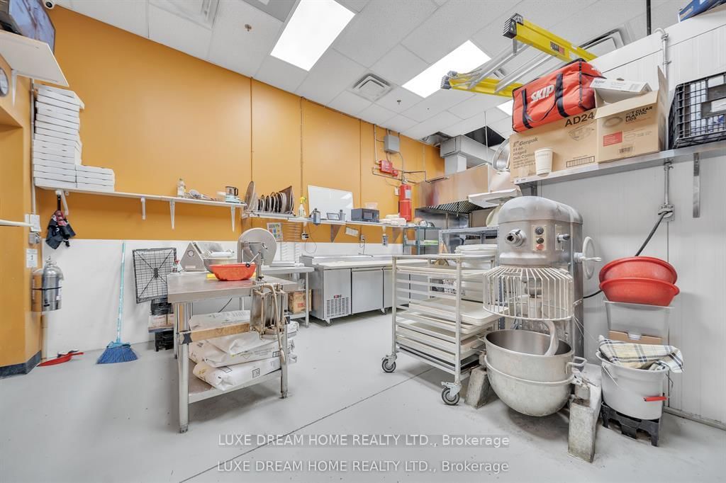 870 QUEENSTON Boulevard, Unit C - Photo 25