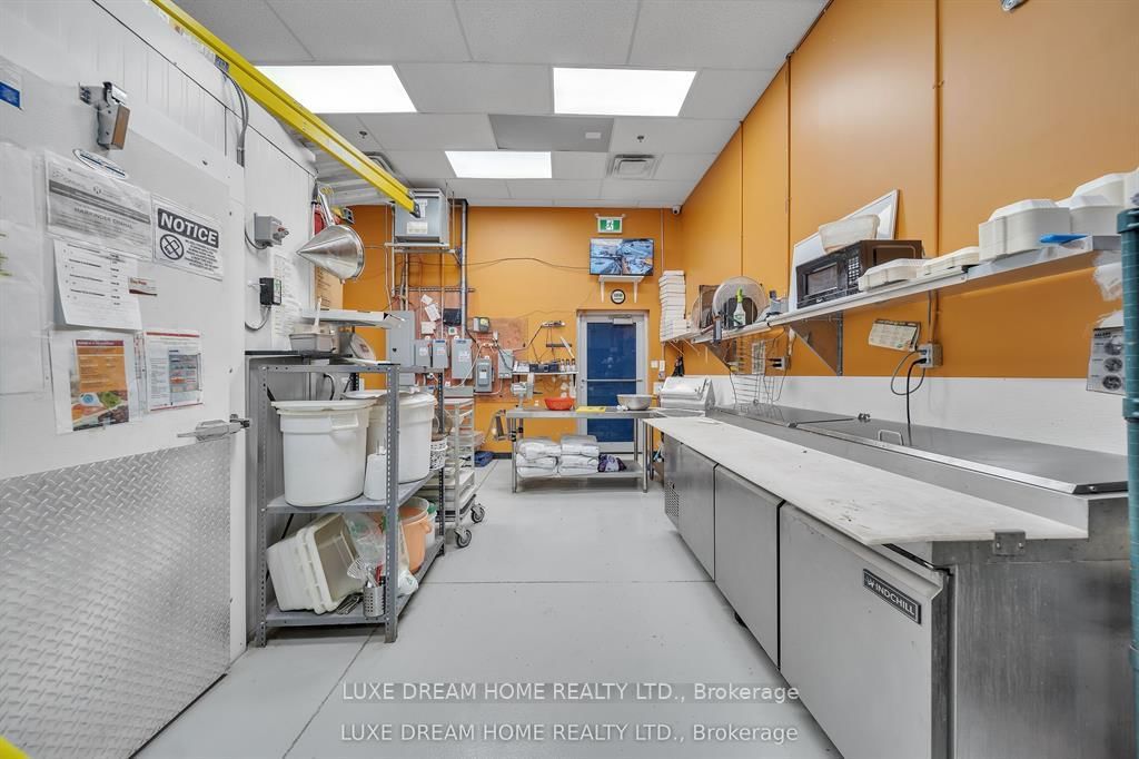 870 QUEENSTON Boulevard, Unit C - Photo 28