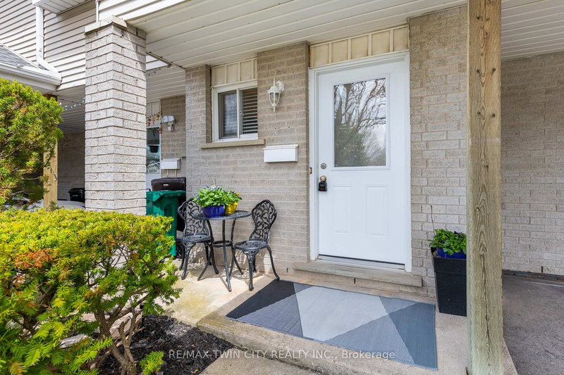 125 Sekura Cres, Cambridge, N1R 8B4 | Image 3
