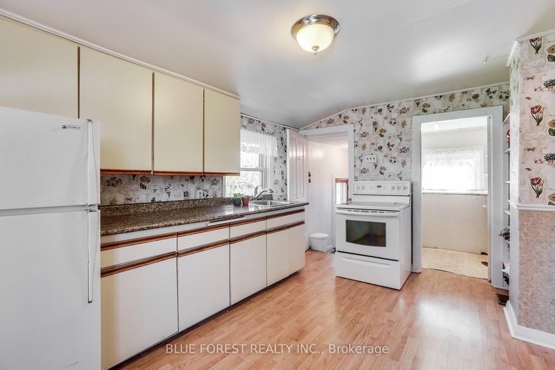 960 Hackett St, London East, N5Z 1M2 | Image 2