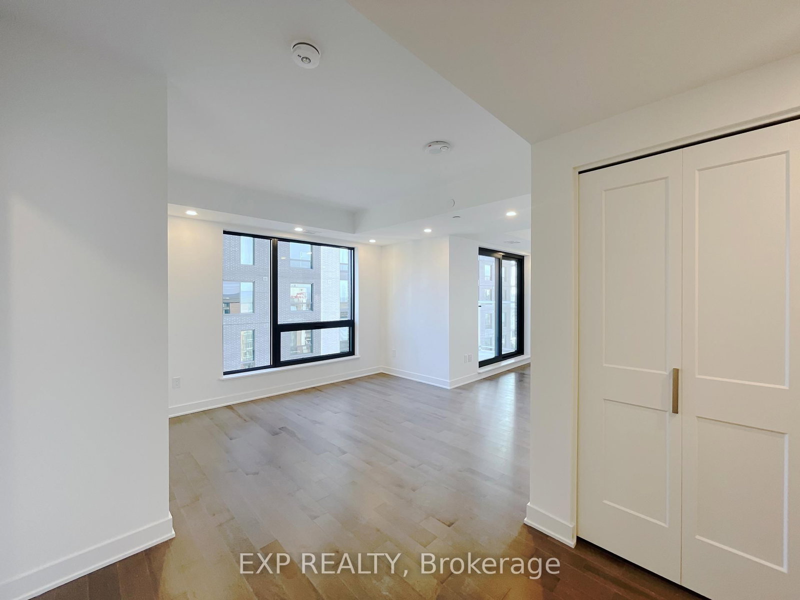 340 Queen Street, Unit 1711 - Photo 4