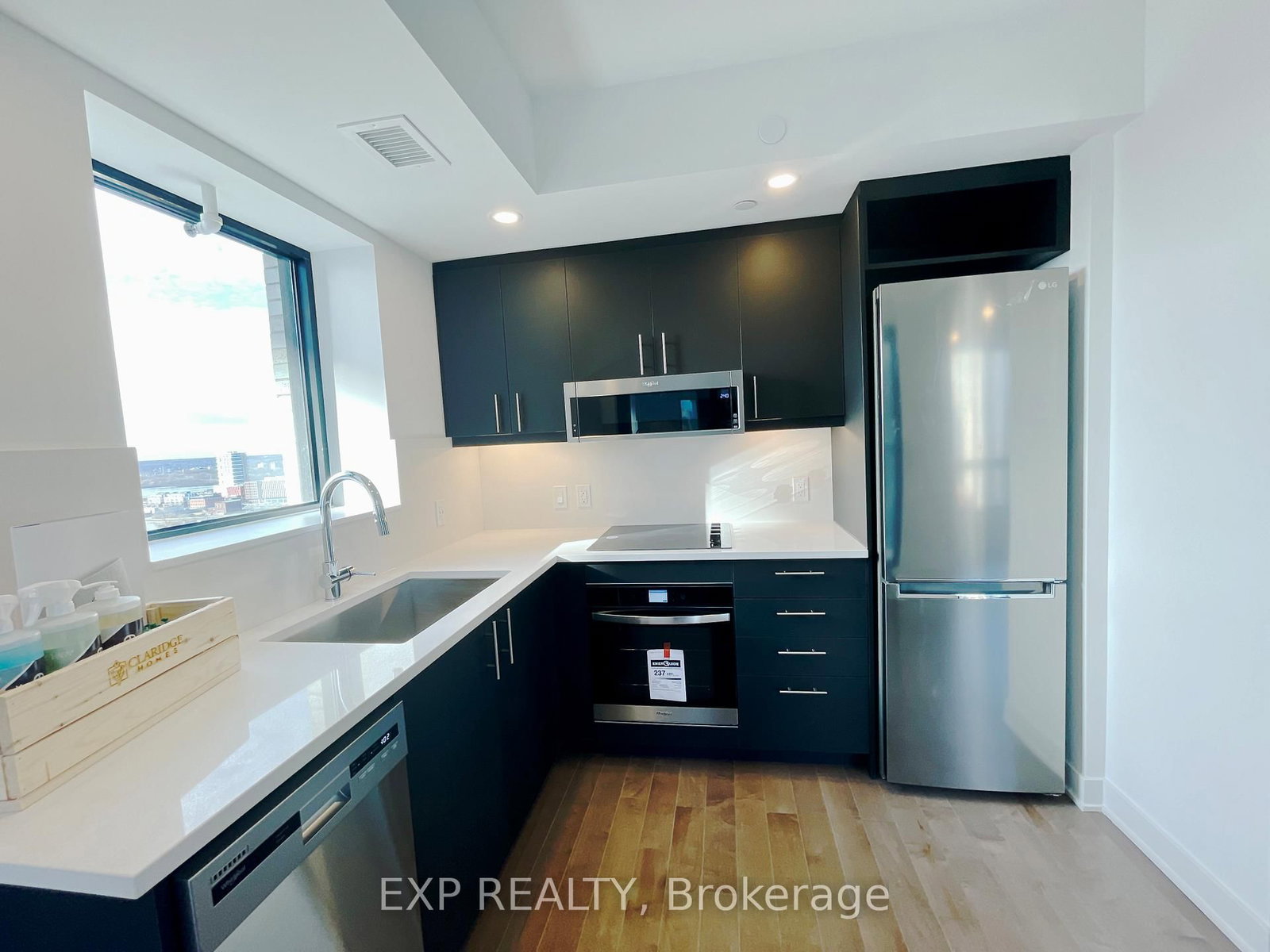 340 Queen Street, Unit 1711 - Photo 7