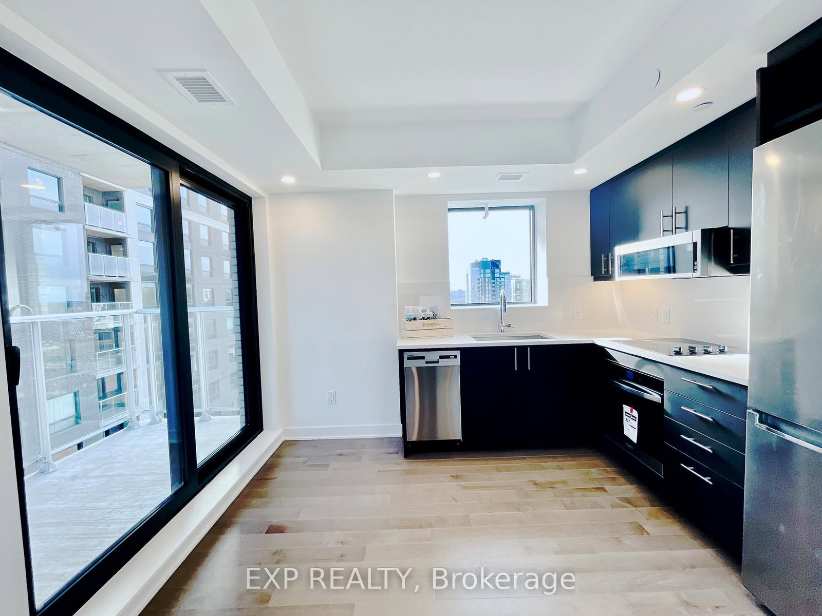340 Queen Street, Unit 1711 - Photo 8