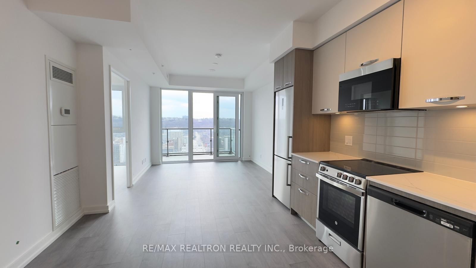 75 James Street S, Unit 2912 - Photo 12