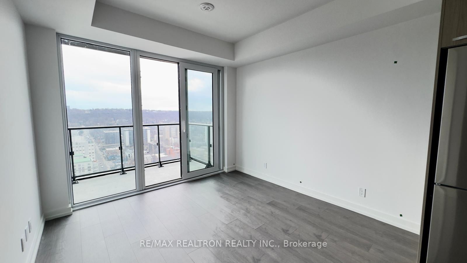 75 James Street S, Unit 2912 - Photo 14