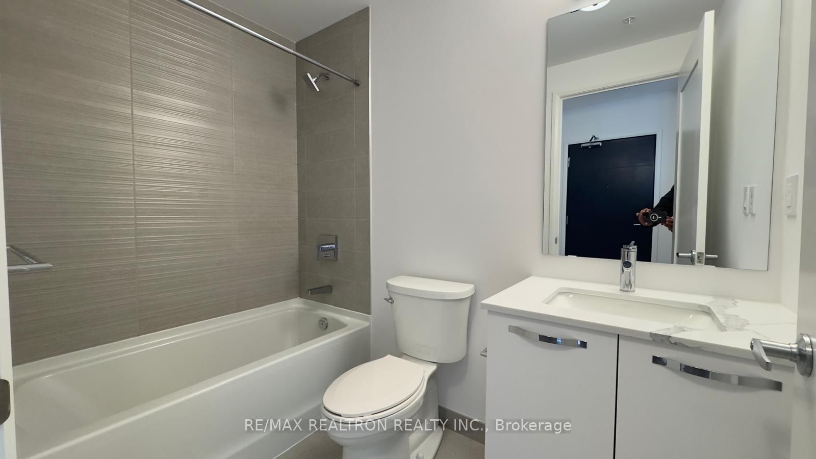 75 James Street S, Unit 2912 - Photo 15