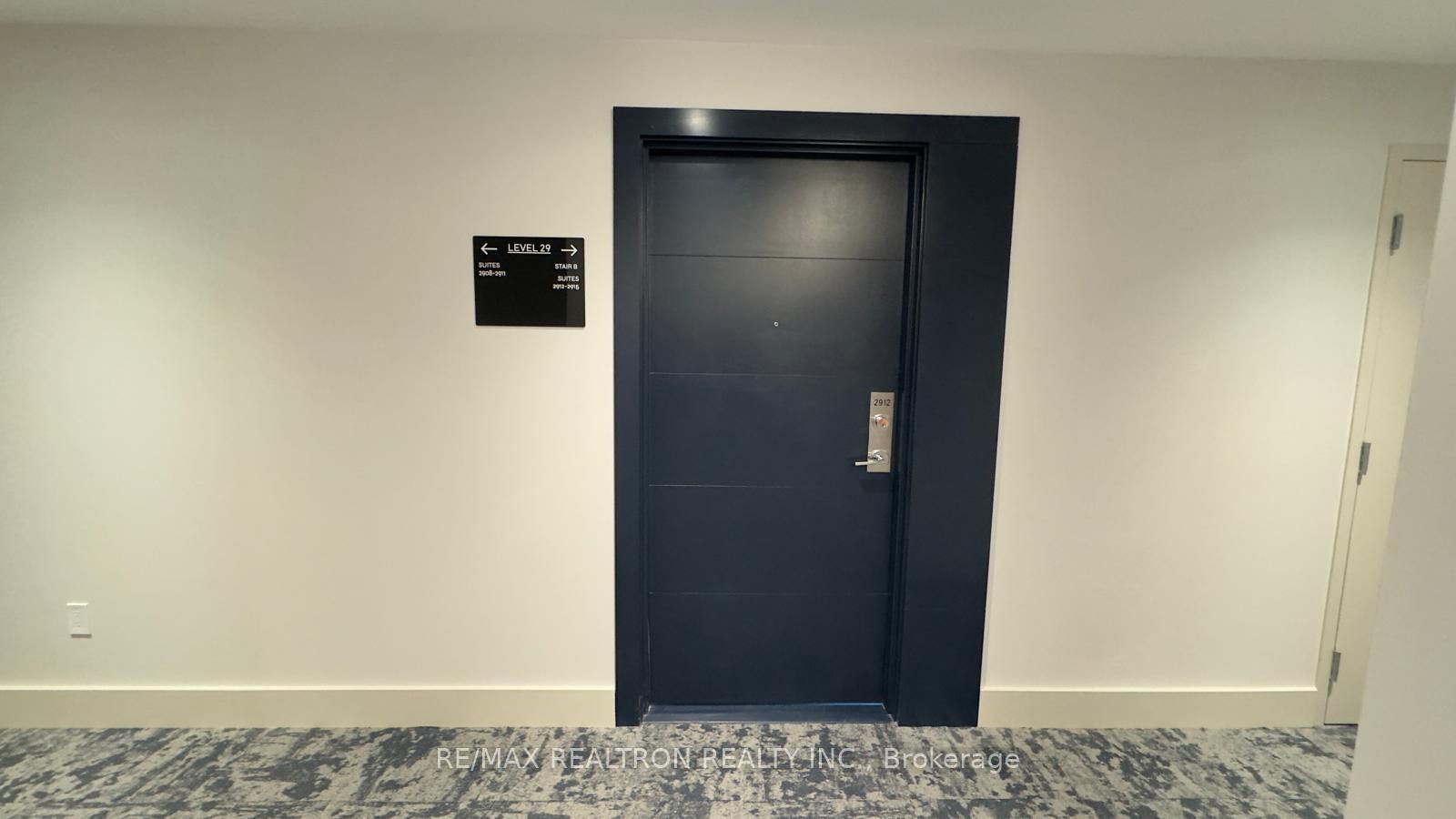 75 James Street S, Unit 2912 - Photo 8