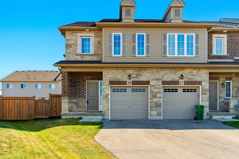 25 Beasley Grve, Hamilton, L9K 0J7 | Image 2