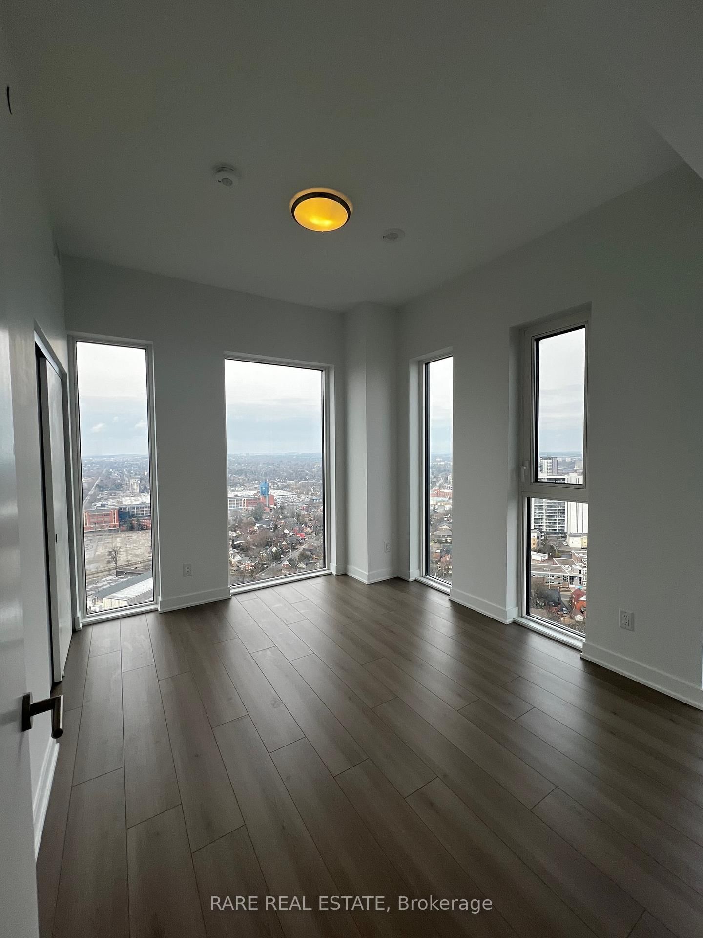 25 Wellington Street, Unit 3206 - Photo 4