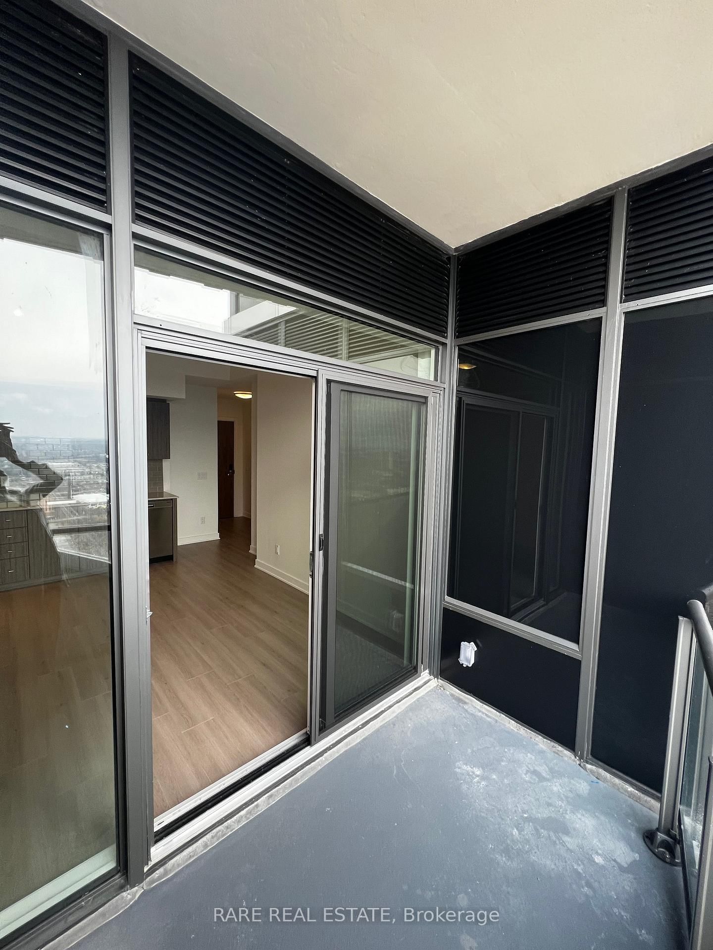 25 Wellington Street, Unit 3206 - Photo 9