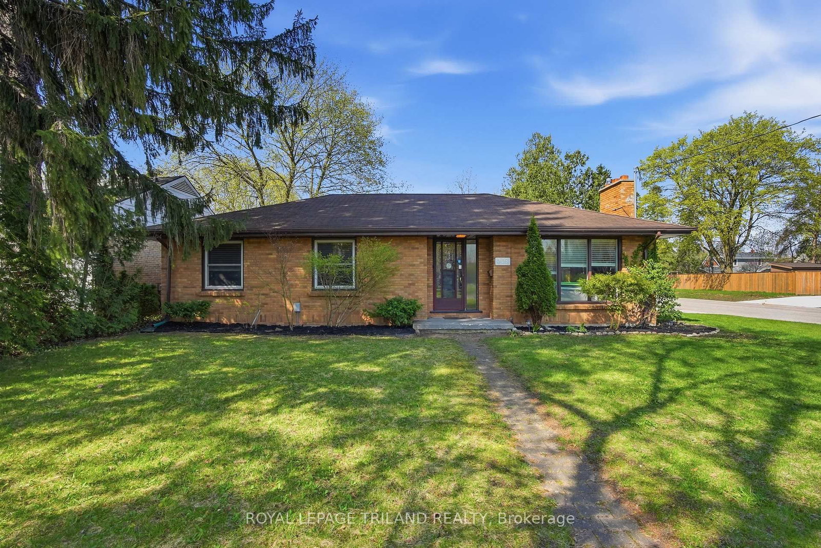 Detached House for sale at 305 Stephen Street, London South, Ontario, N6K 2N2 - South B - MLS: X13047268