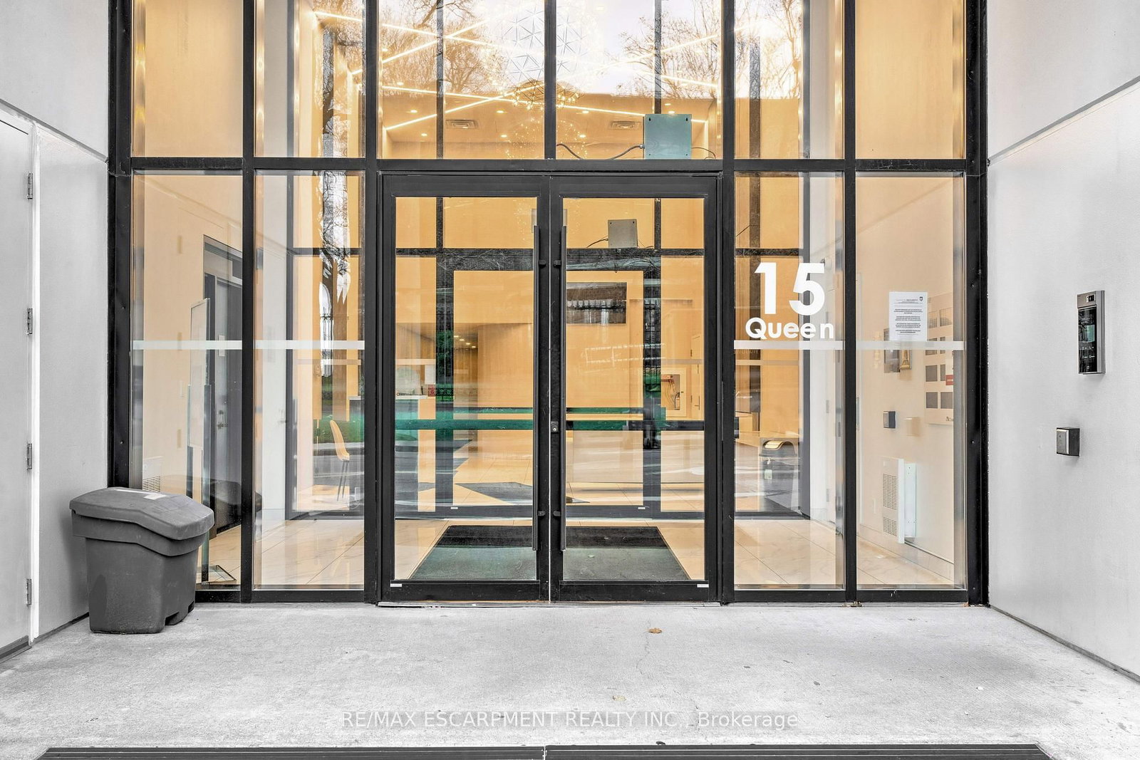 15 Queen Street S, Unit 2308 - Photo 2