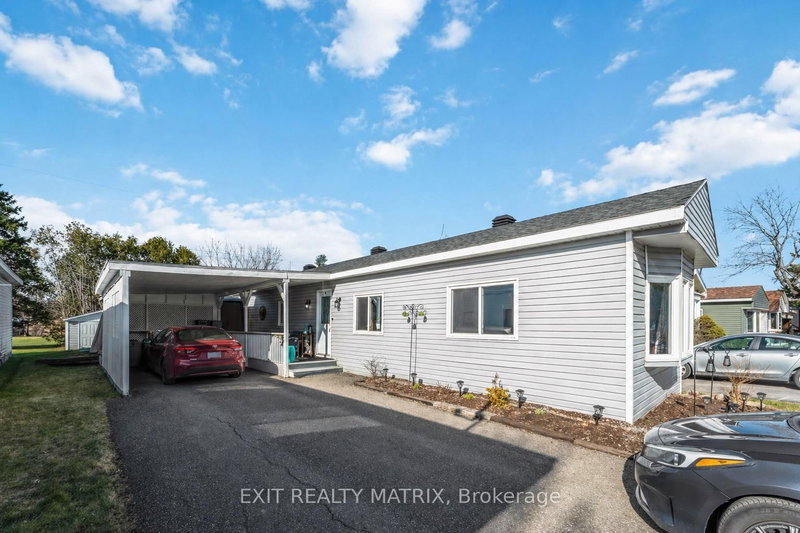 home for sale on 1018 Vista Barrett Private