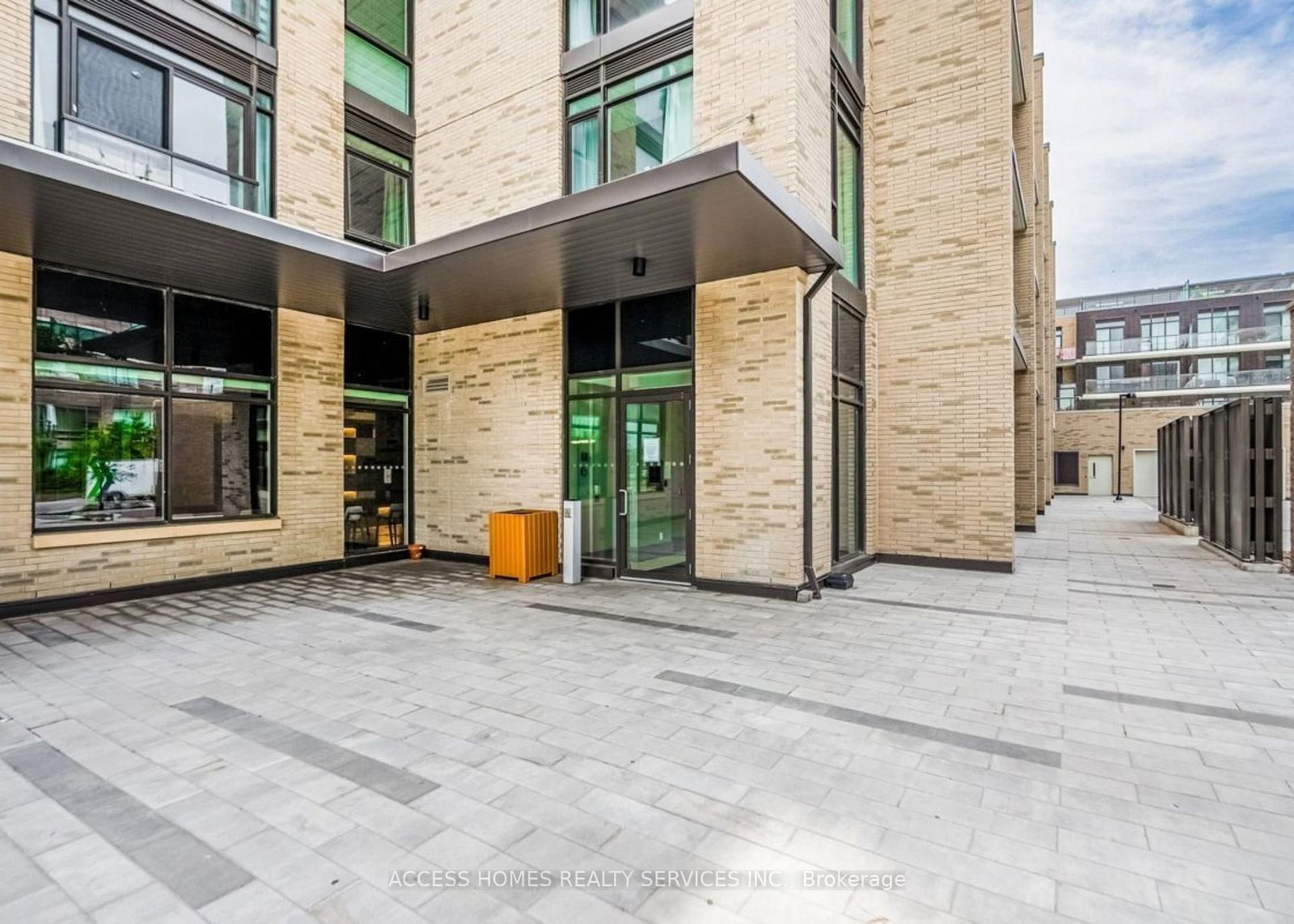 55 Duke Street W, Unit 2205 - Photo 32
