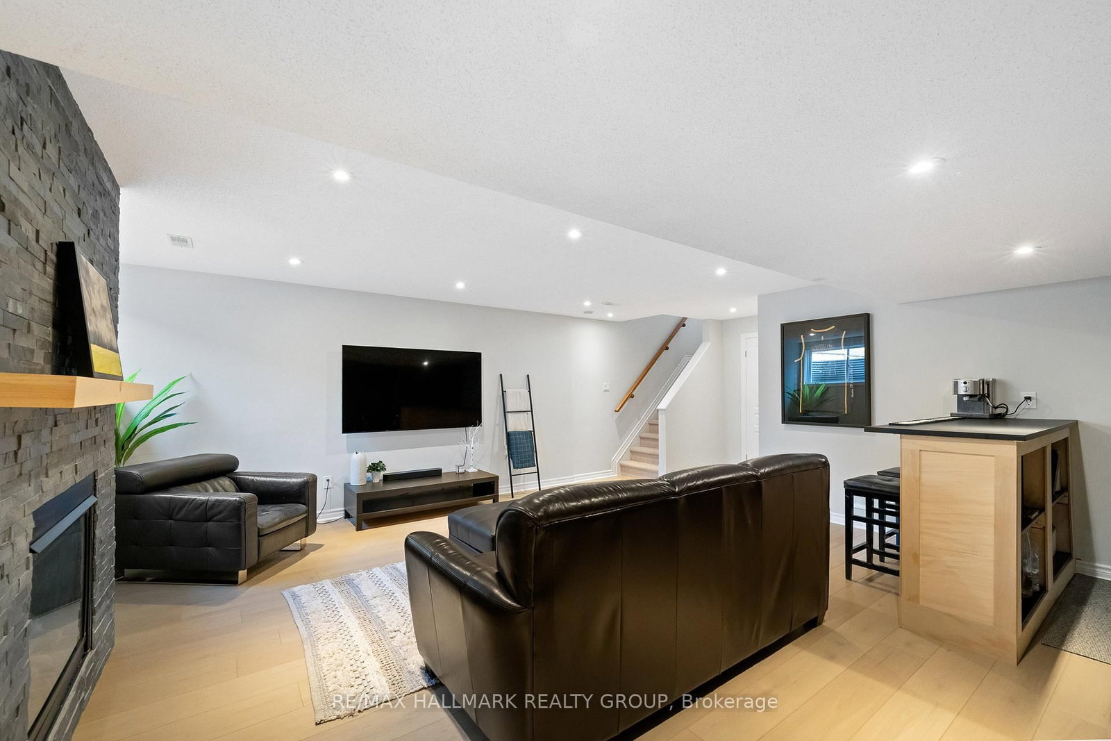 735 Morningstar Way - Photo 33