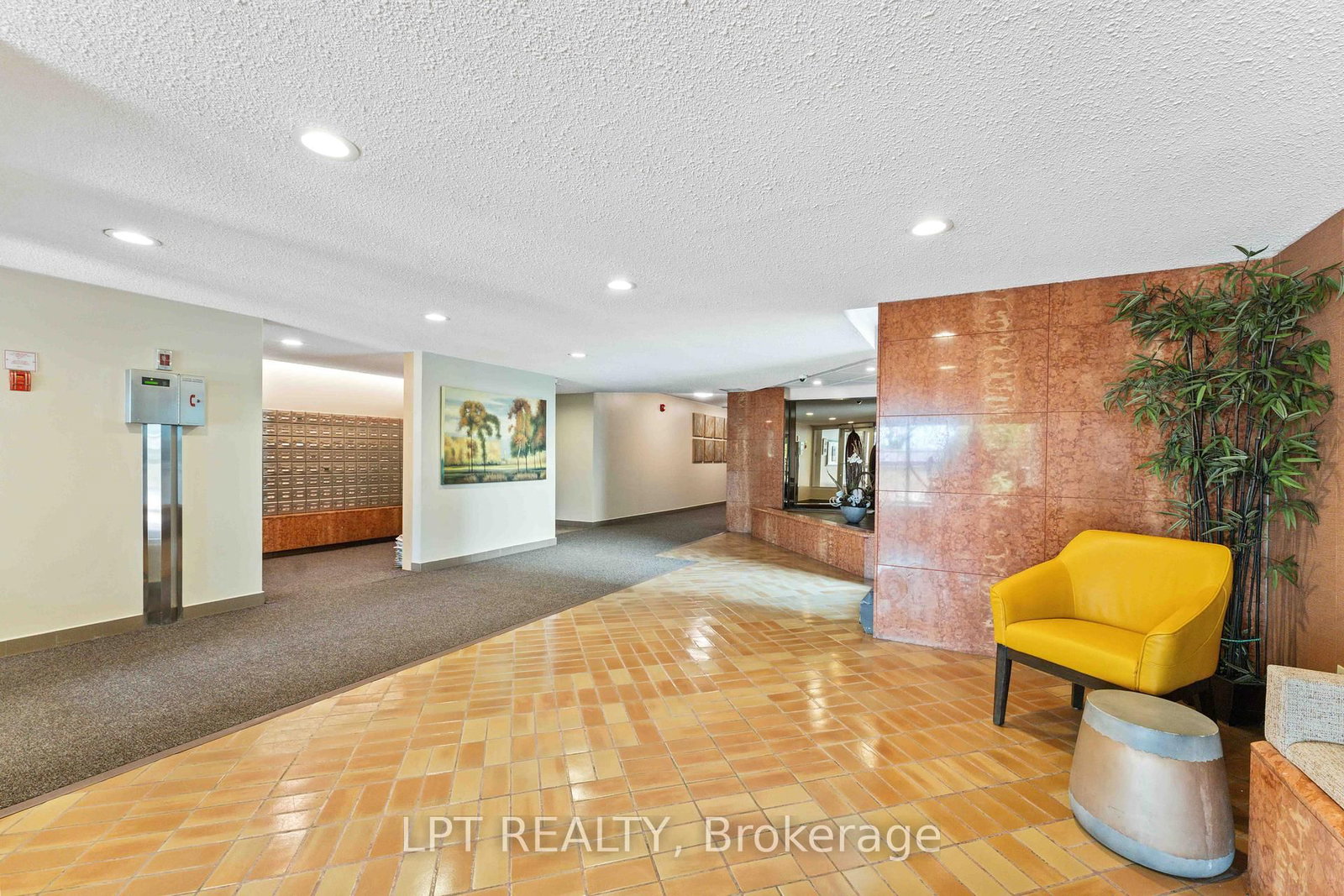 555 Brittany Drive, Unit 314 - Photo 2
