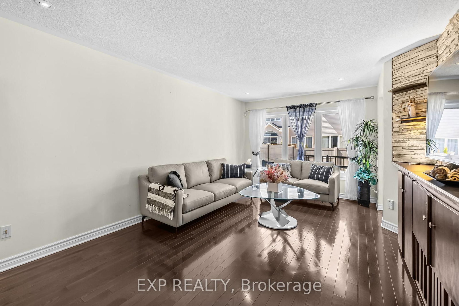500 Langelier Avenue - Photo 9