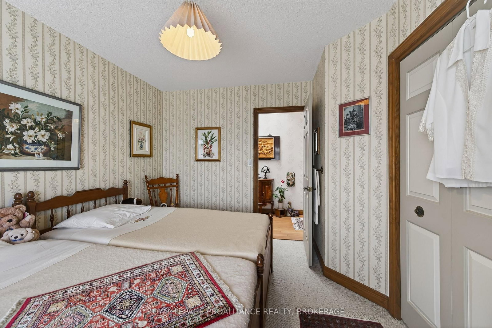 99 King Street E • Gananoque, ON photo 20