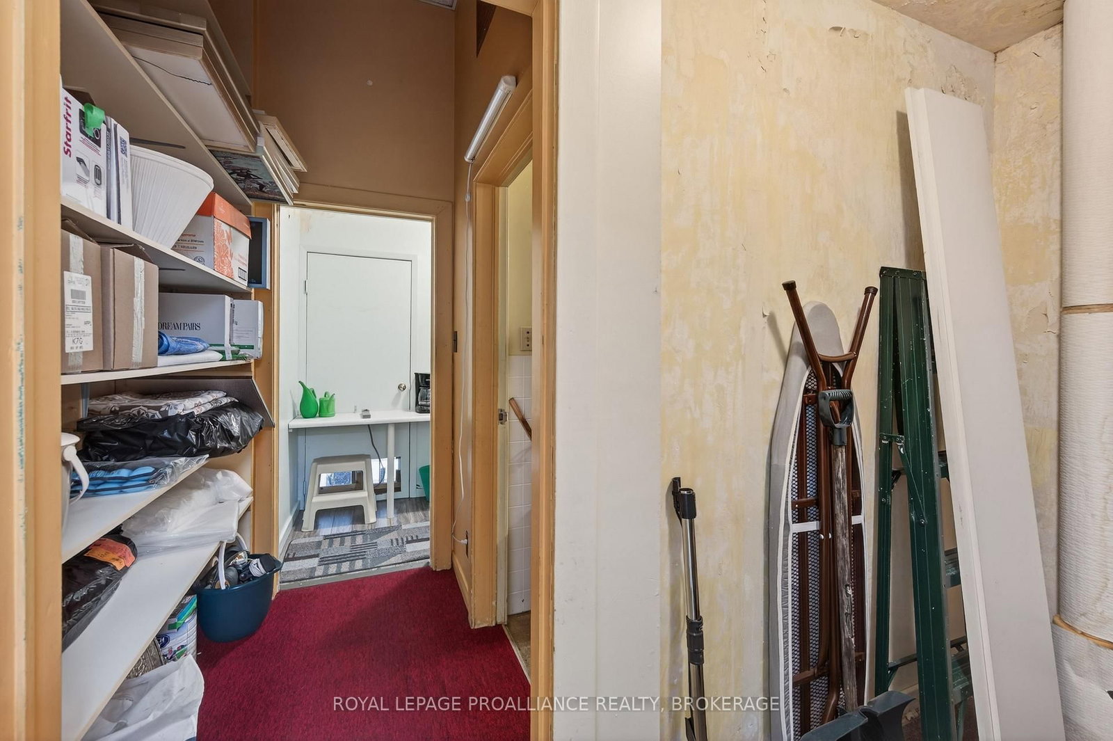 99 King Street E • Gananoque, ON photo 38