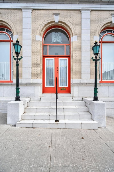 99 King Street E • Gananoque, ON photo 4