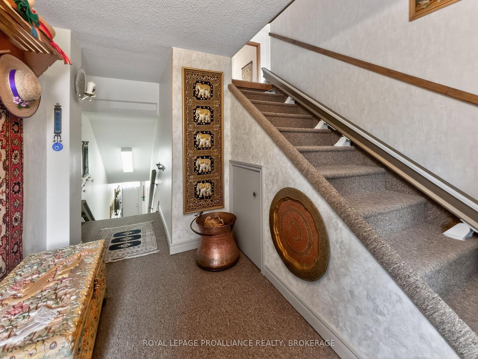 99 King Street E • Gananoque, ON photo 5