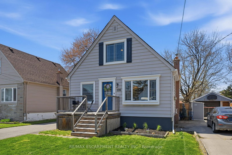 226 East 27th St, Hamilton, L8V 3G4 | Image 3