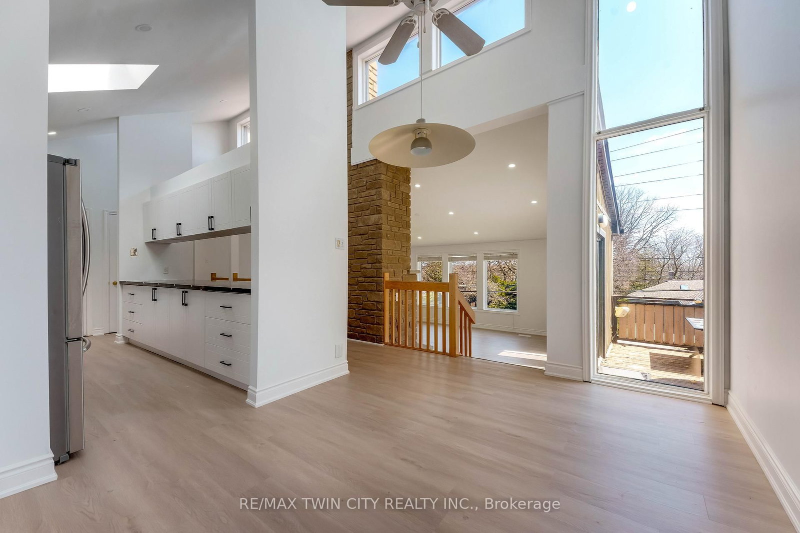 530 Fountain Street S - Photo 10