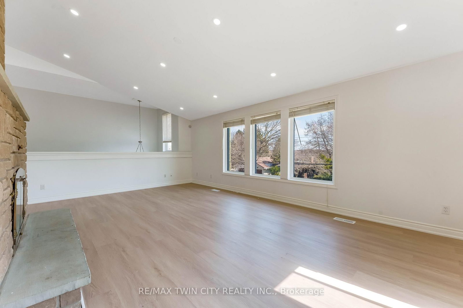 530 Fountain Street S - Photo 11