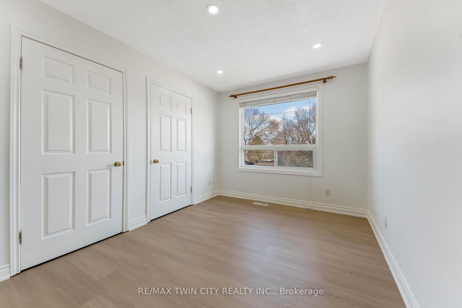 530 Fountain Street S - Photo 17