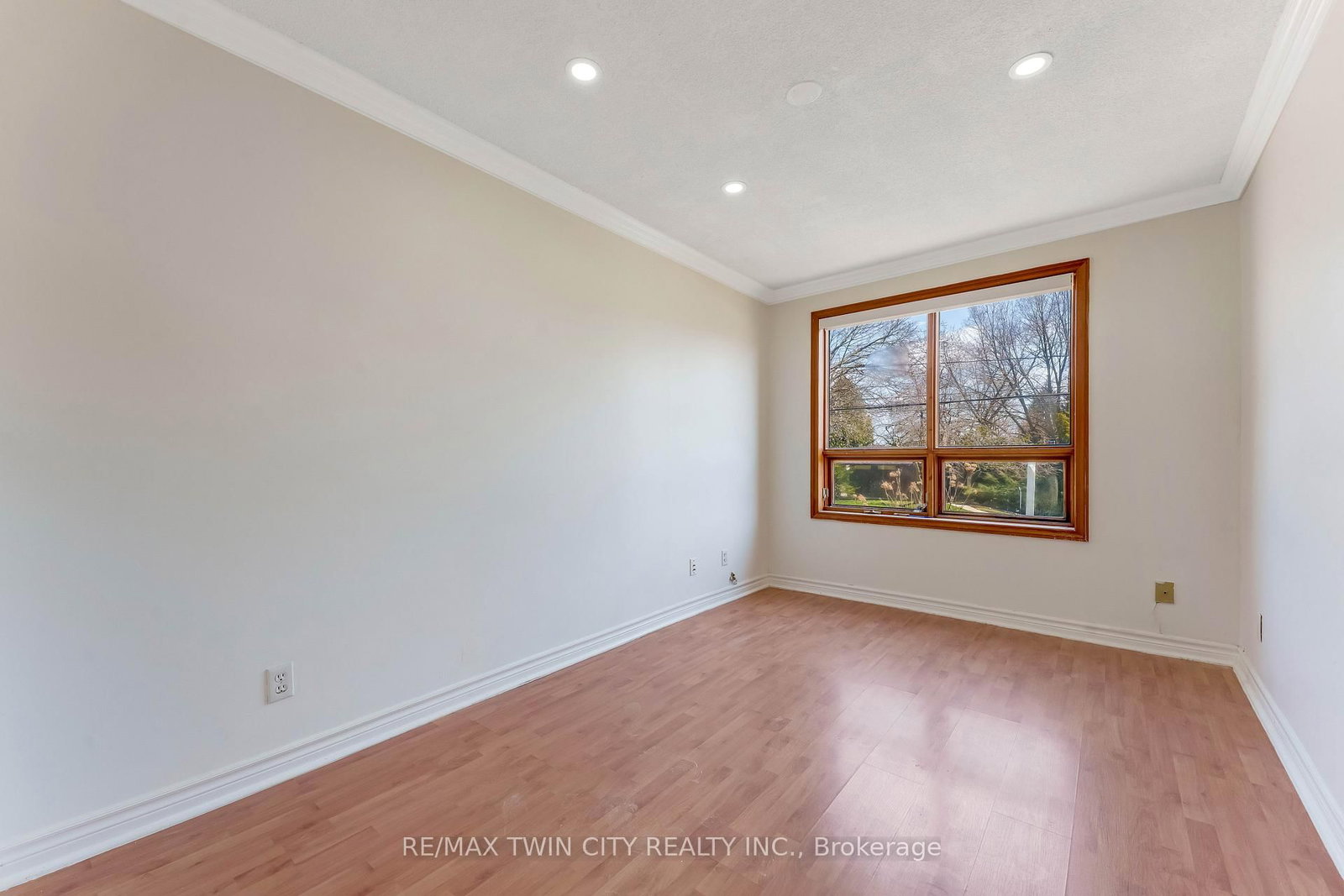 530 Fountain Street S - Photo 31