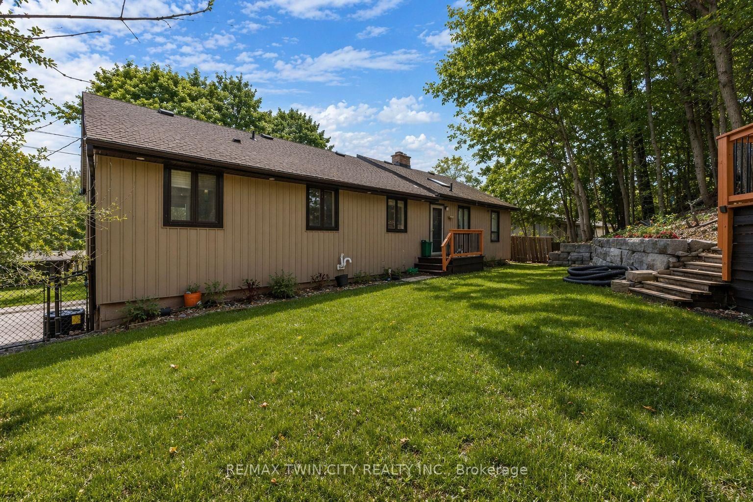 530 Fountain Street S - Photo 41