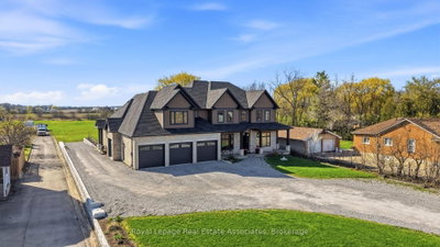 43 Third Road E • Hamilton, ON photo 2