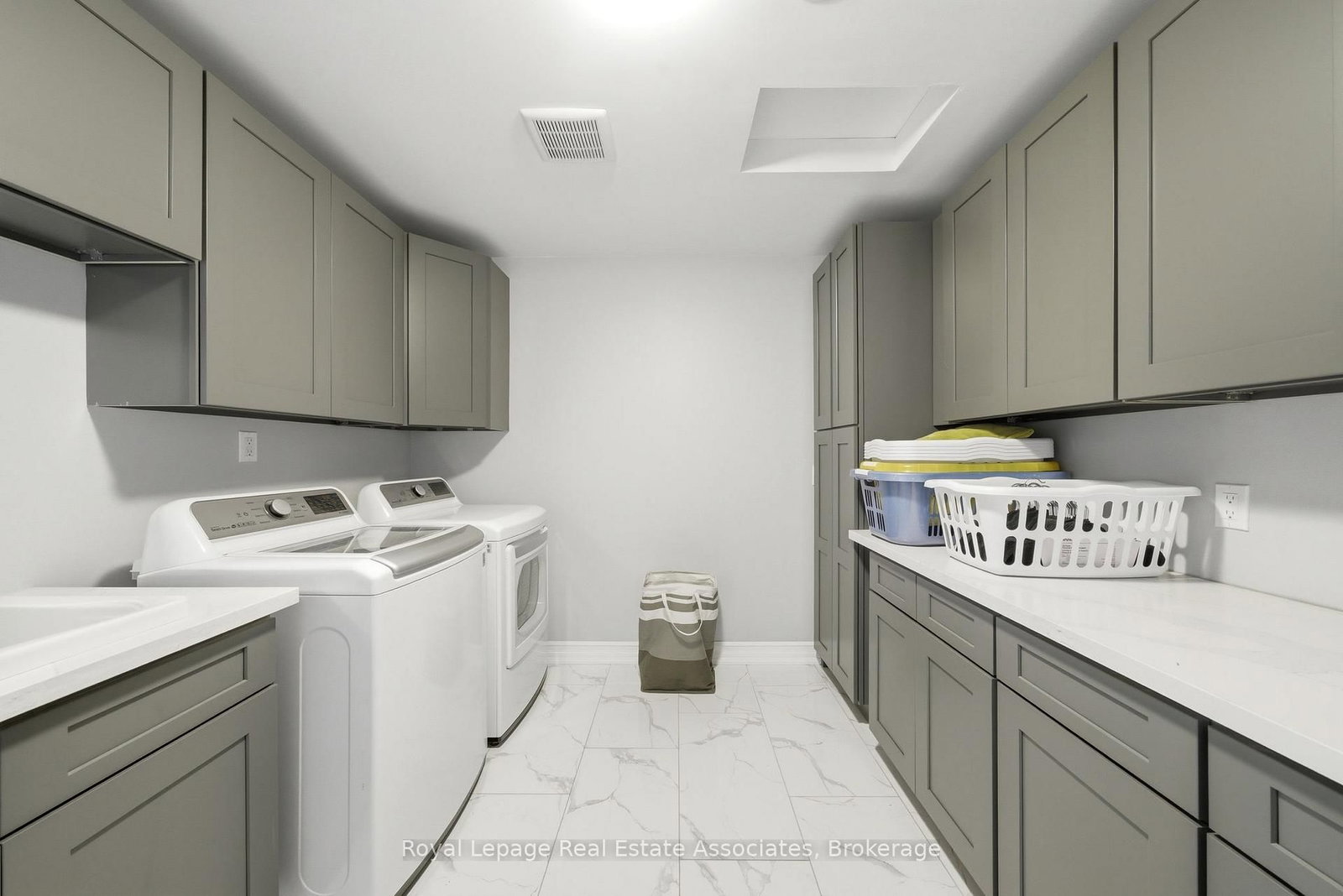 43 Third Road E • Hamilton, ON photo 29