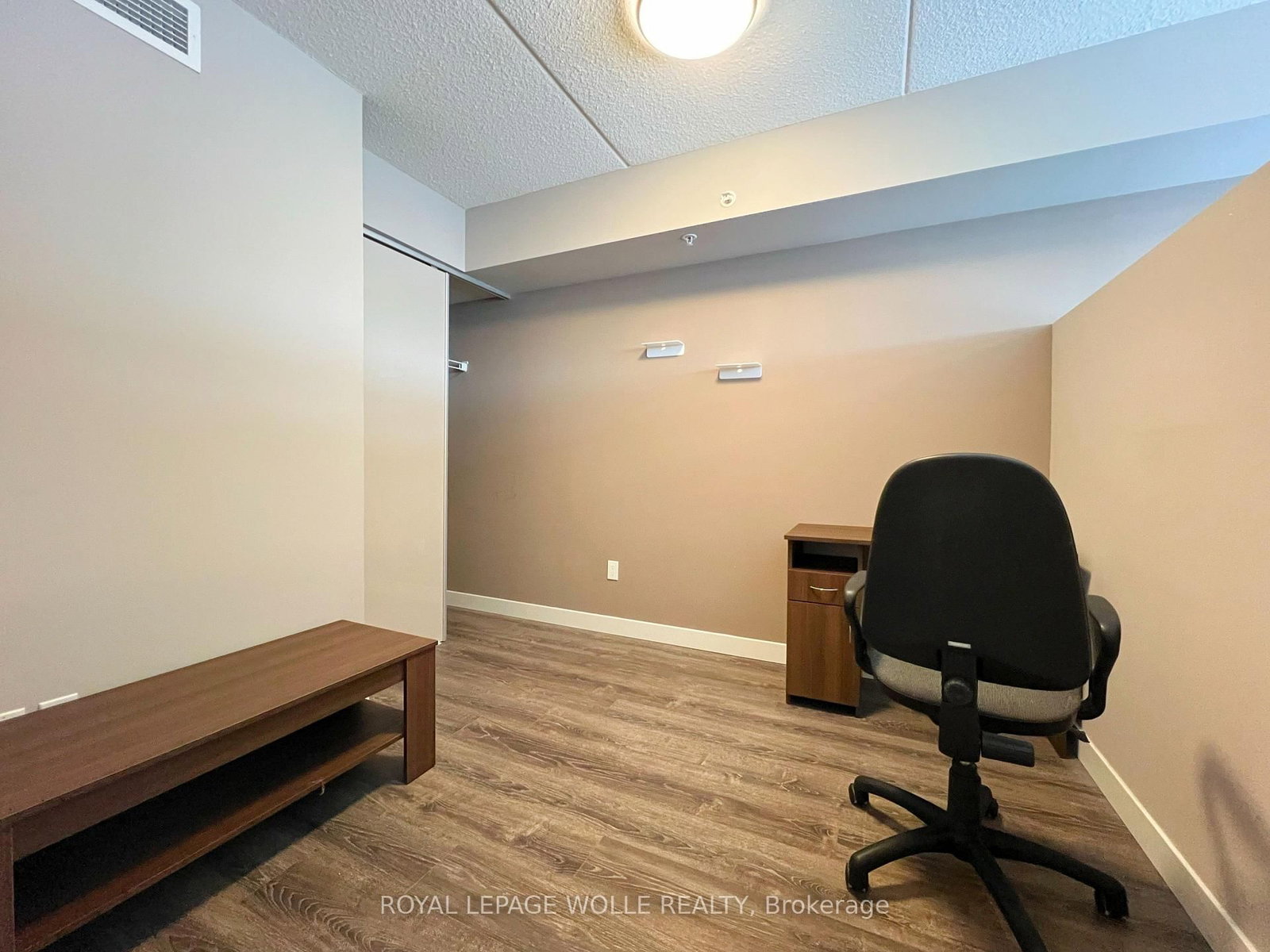 308 Lester Street, Unit 501 - Photo 10