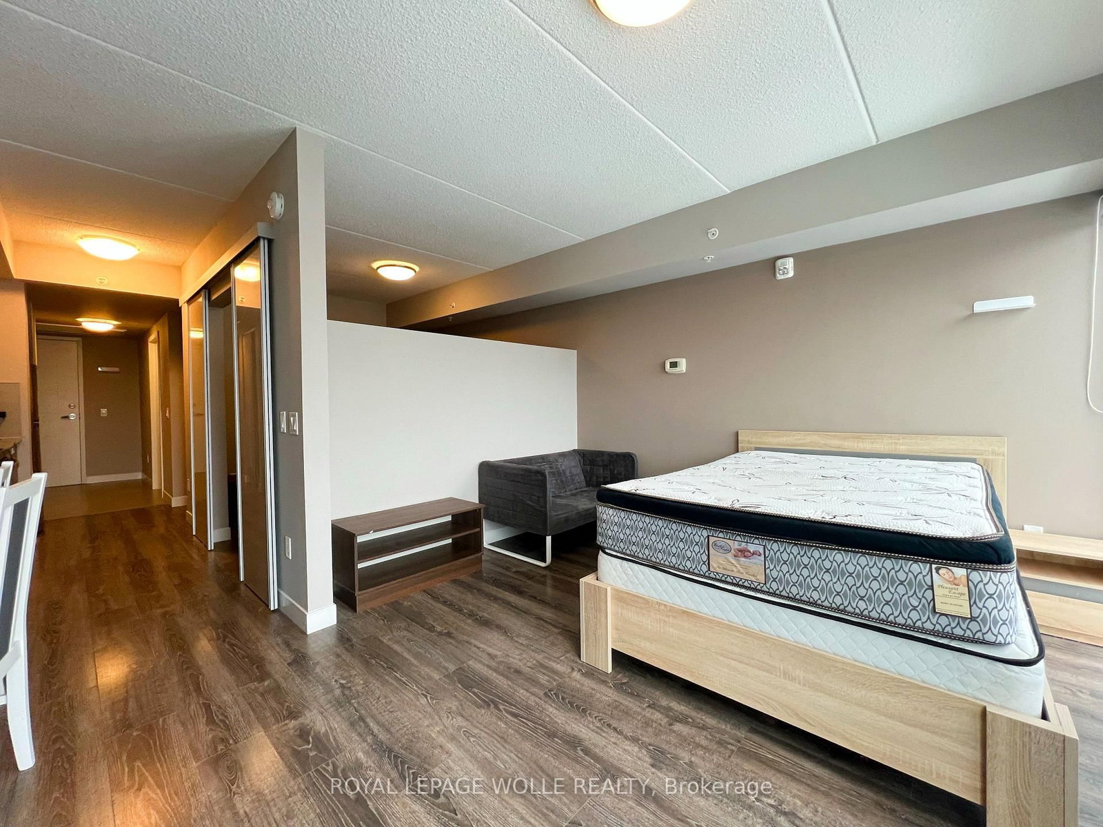 308 Lester Street, Unit 501 - Photo 14