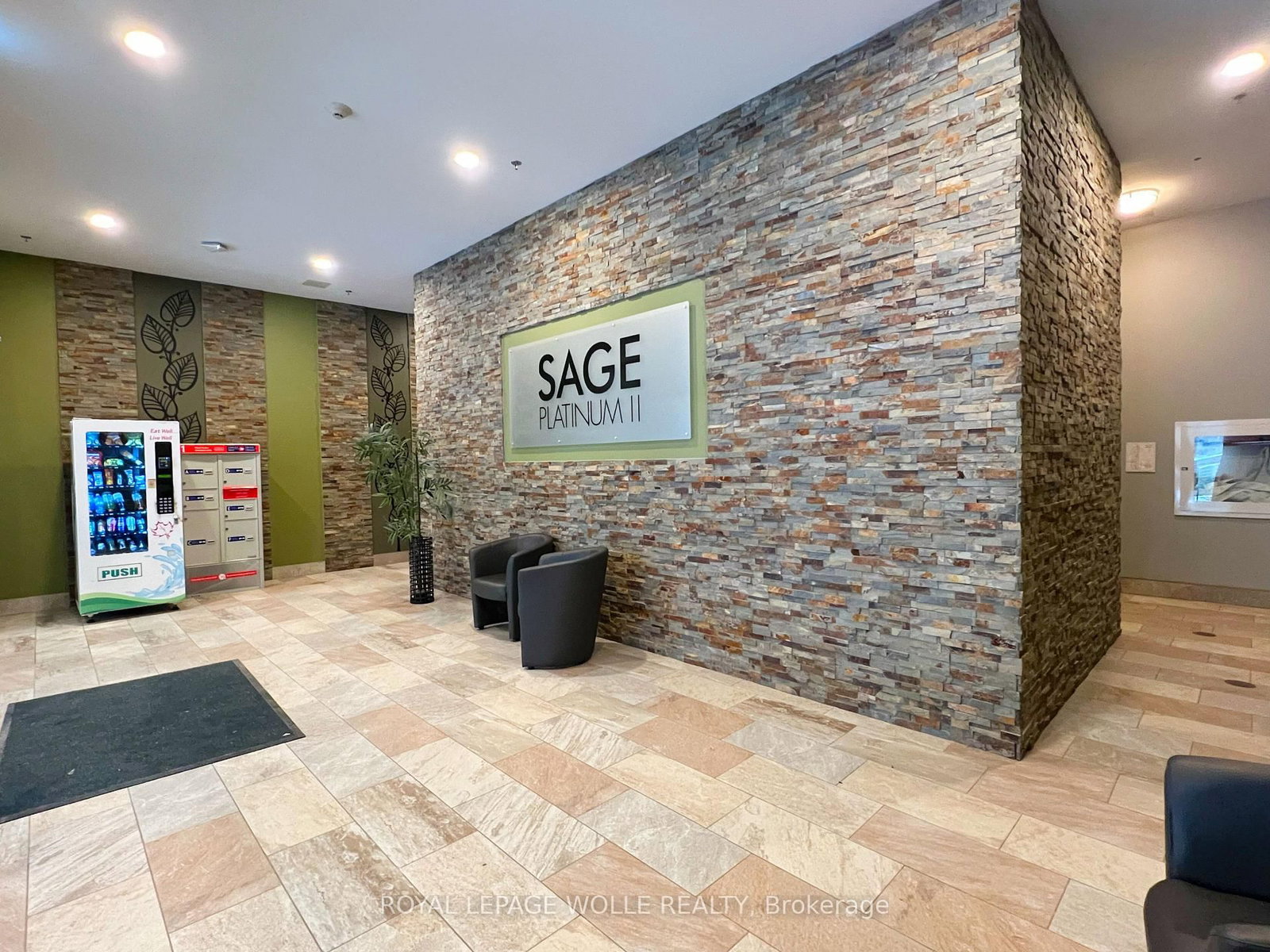 308 Lester Street, Unit 501 - Photo 3